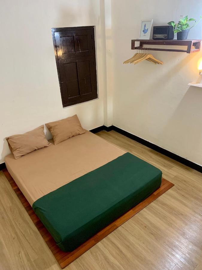 Hostel Good Feeling Banyuwangi  Zimmer foto