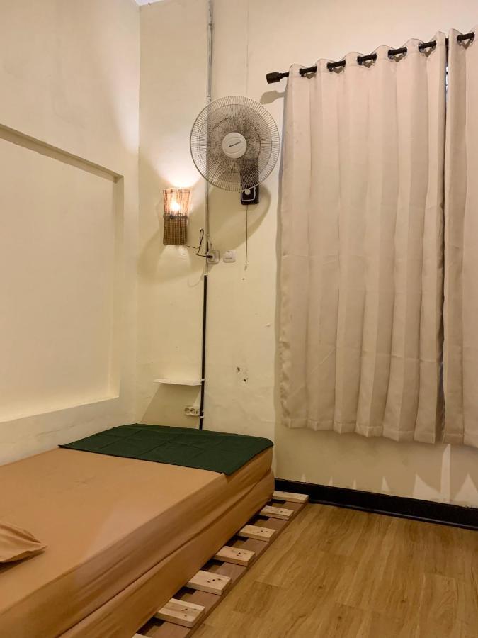 Hostel Good Feeling Banyuwangi  Zimmer foto