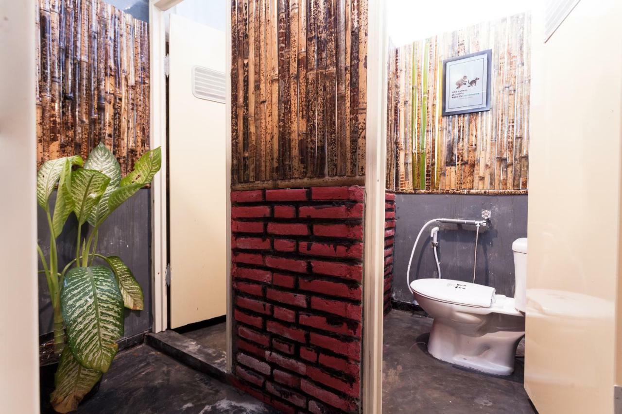 Hostel Good Feeling Banyuwangi  Exterior foto