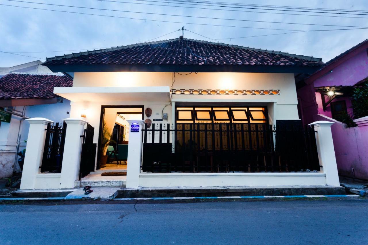 Hostel Good Feeling Banyuwangi  Exterior foto