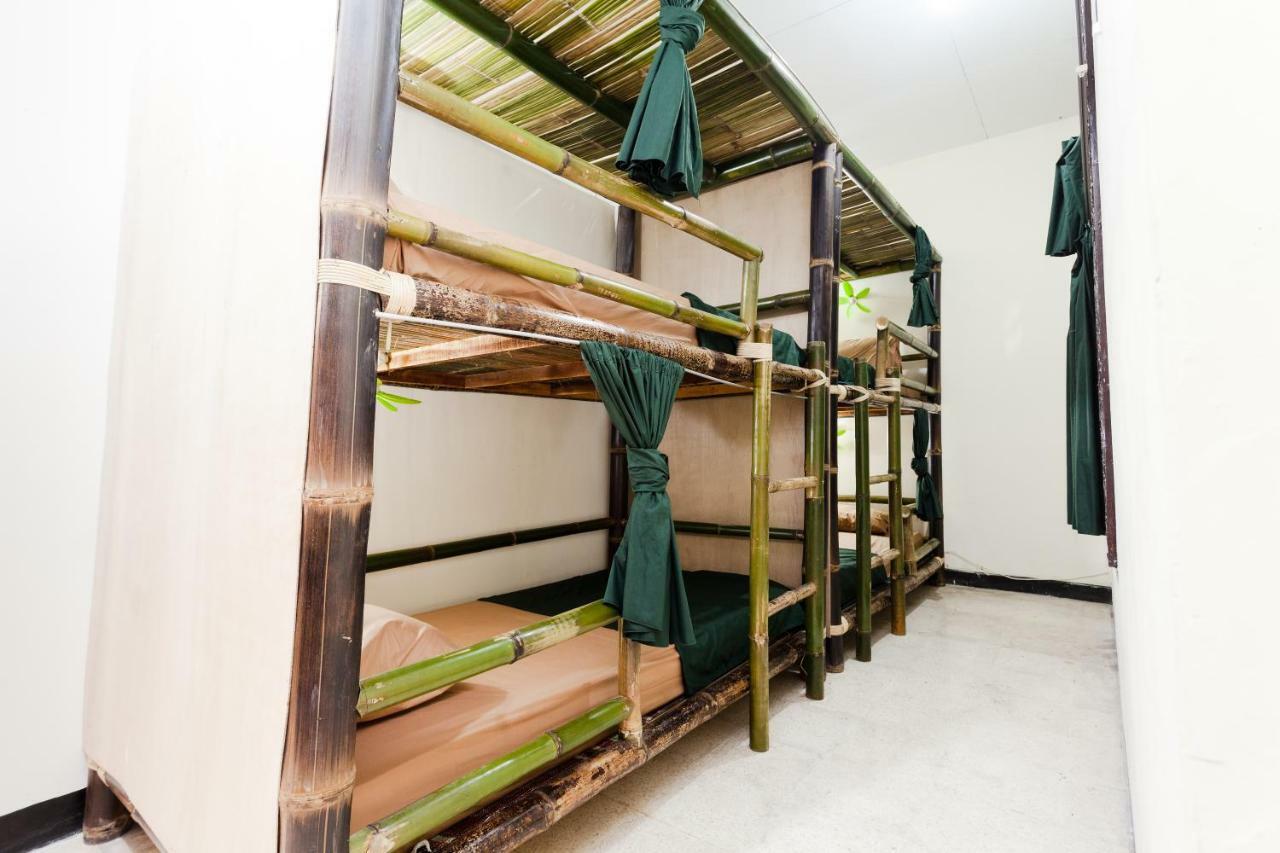 Hostel Good Feeling Banyuwangi  Exterior foto